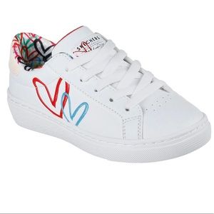 NEW! New in box Sketchers Goldie Whole Heart sneakers. Kids size 3.5.